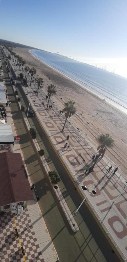 Primera Linea De Playa En Valdelagrana El Puerto de Santa Maria Ngoại thất bức ảnh